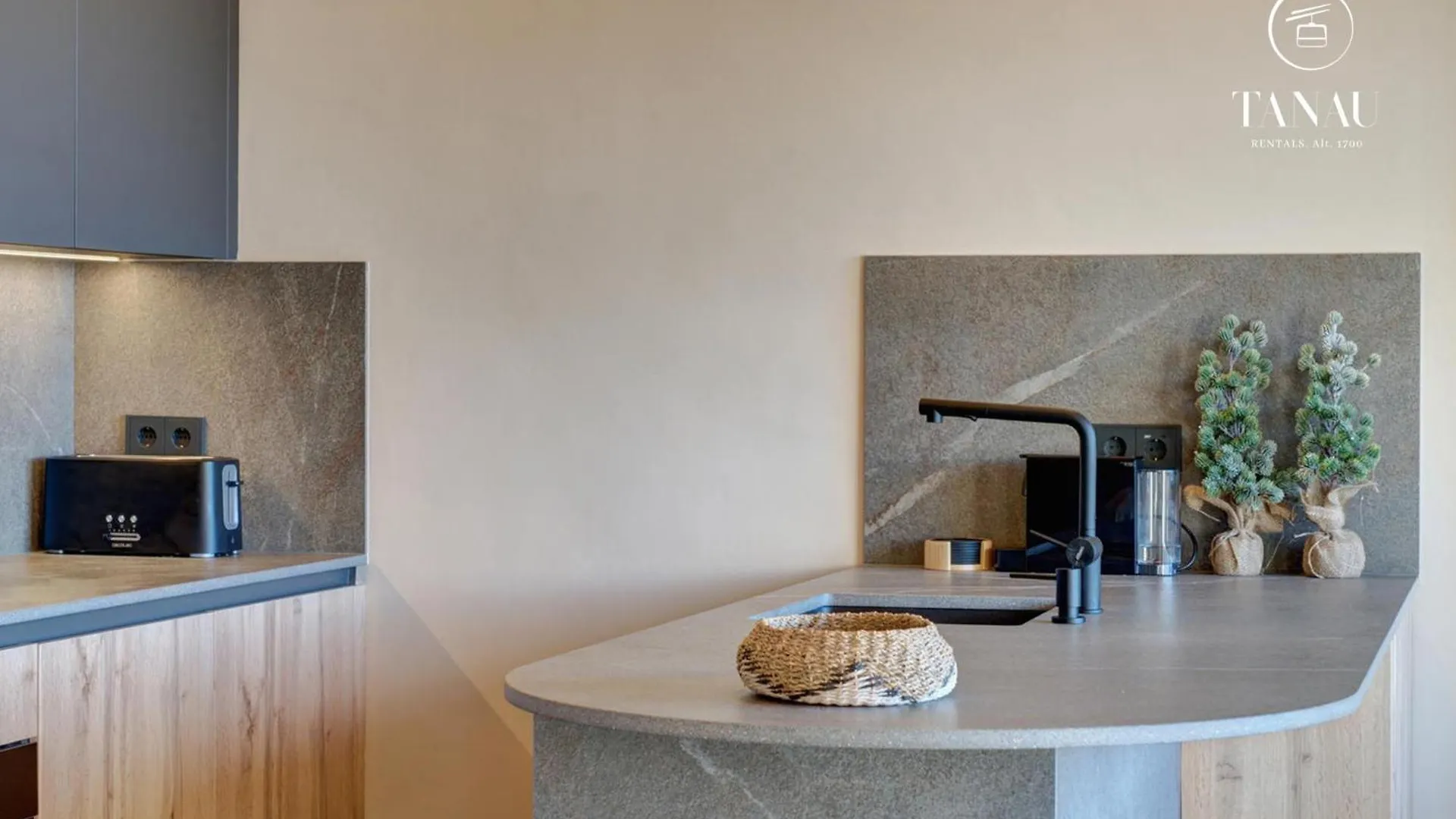 Tanau-Rentals El Ciervo Naut Aran Apartment